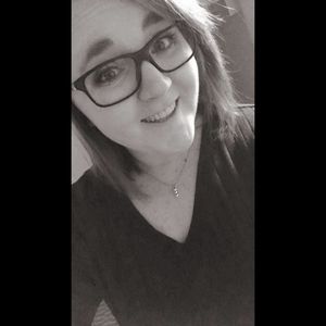 Meet your Posher, Whitney